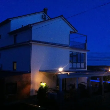 Apartment Deltas Appartmani Banjol