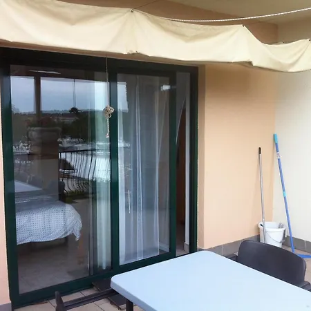 Deltas Appartmani Apartment *